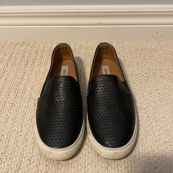 Steve Madden Flats - Picture 1 of 6